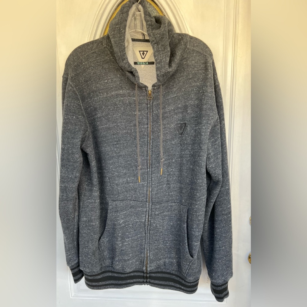 Vissla Xtra Long Zip Front Kangaroo Pocket Hoodie